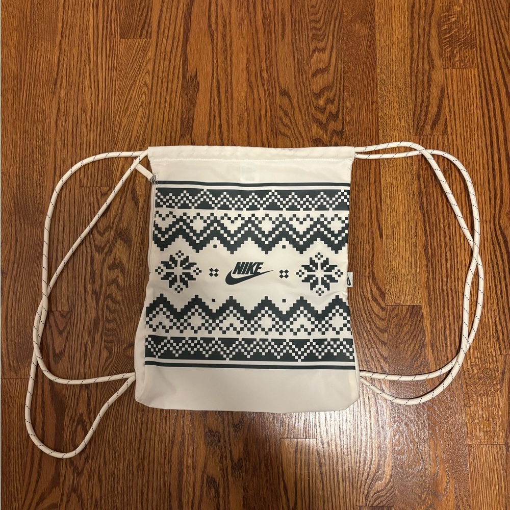 Nike Heritage drawstring bag ❄️